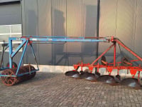 Ploughs Huard 4 schaar