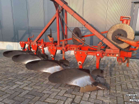 Ploughs Huard 4 schaar