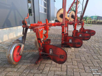 Ploughs Huard 4 schaar