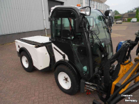 Tool carrier Multihog CX 75 werktuigdrager met Mc Connel arm klepelbak