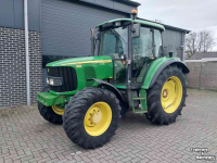 Tractor John Deere 6120 met Superkruip