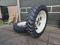 Wheels, Tyres, Rims & Dual spacers  Dubbellucht Michelin 380/90R46, Agribib Molcon