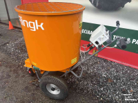 Sawdust spreader for boxes Flingk SE250