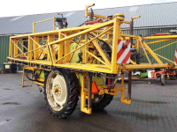 Fieldsprayer pull-type Dubex Vector 33 m. 3200 l. veldspuiten