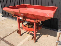 Fertilizer spreader Lely L1250/L1500 kunstmeststrooier met enkele strooischijf