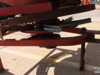 Fertilizer spreader Lely L1250/L1500 kunstmeststrooier met enkele strooischijf