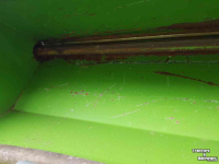Fertilizer spreader Basrijs Rijenbemester 3 uitlopen