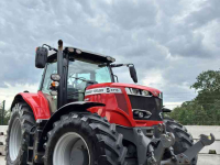 Tractor Massey Ferguson MF 6715S Dyna-VT Efficient