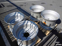 Wheels, Tyres, Rims & Dual spacers  Velgen 16.00x22.5  6/161/205
