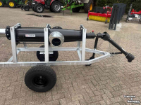 Manure pump Meyer 3000 liter wormpomp op onderstel