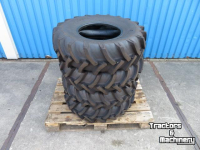 Wheels, Tyres, Rims & Dual spacers  4x 10.0/75R15.3 Banden met binnenband