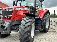 Tractor Massey Ferguson MF 6715S Dyna-VT Efficient
