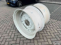 Wheels, Tyres, Rims & Dual spacers New Holland W15x34 velgen set gebruikt