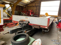 Other agricultural transport equipment and accessories  NETAM-FRUEHAUF Aanhanger vrachtwagen met hydraulische lier met oprij platen