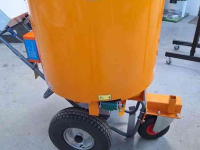 Sawdust spreader for boxes Flingk SE250