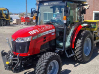 Electric tractors Massey Ferguson E1700