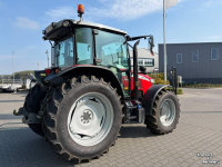 Tractor Massey Ferguson 5711M
