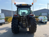 Tractor Massey Ferguson 5711M