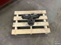 Used parts for tractors Fendt Boventrekhaak St. (B=390MM) PLM | 005A153539200