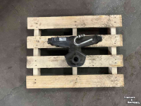 Used parts for tractors Fendt Boventrekhaak St. (B=390MM) PLM | 005A153539200