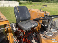 Tractor Renault 651 cabrio stuurbekrachtiging