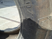 Wheels, Tyres, Rims & Dual spacers Pirelli 420/70R28