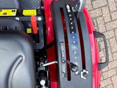 Horticultural Tractors Captain 263 H