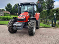Tractor Massey Ferguson 5610