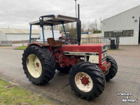 Horticultural Tractors International 633 4wd