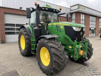 Tractor John Deere 6215R