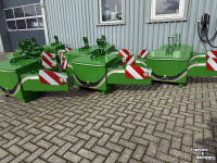 Frontweights Agribumper 600 kg frontgewicht met opbergvak
