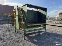 Bulk box tipper  Auger, VC 180, kistenkantelaar,