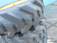 Wheels, Tyres, Rims & Dual spacers  12.5/80-18 CAMSO JCB 8 gaats