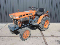 Horticultural Tractors Kubota B5001 4WD minitrekker minitractor handgeschakeld