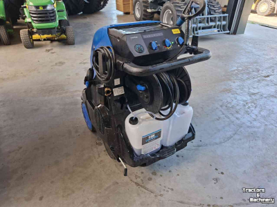Steam cleaners Nilfisk MH4MX