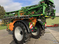Fieldsprayer pull-type Amazone UX 5200