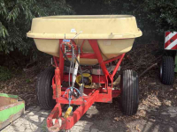 Fertilizer spreader  Ls 751