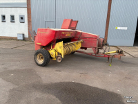 Balers New Holland Super Hayliner A286 kleine pakkenpers