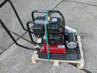 Vibrating plates Dynapac DFP9X