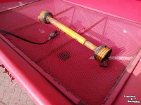 Fertilizer spreader Lely 2010 kunstmeststrooier