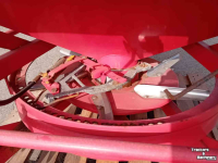 Fertilizer spreader Lely 2010 kunstmeststrooier