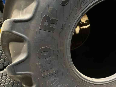 Wheels, Tyres, Rims & Dual spacers Mitas 1250/50R32