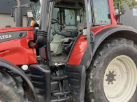 Tractor Valtra N142