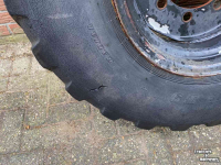 Wheels, Tyres, Rims & Dual spacers Dunlop 405/70 R20