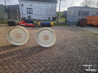 Wheels, Tyres, Rims & Dual spacers Molcon New Holland Velgen 7*32 250/285-6