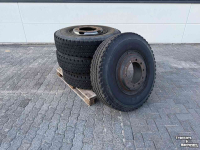 Other wheels, rims, tyres and accessories  Landbouw banden / landbouwwielen 10.00 R20