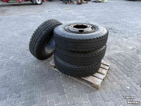 Other wheels, rims, tyres and accessories  Landbouw banden / landbouwwielen 10.00 R20