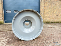 Wheels, Tyres, Rims & Dual spacers Titan W10AR54 VELGEN