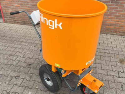 Sawdust spreader for boxes Flingk SE 250 elektrische zaagselstrooier diversen