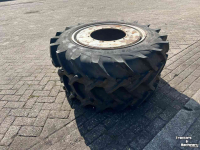 Wheels, Tyres, Rims & Dual spacers Taurus 12.4R28 set incl. velgen